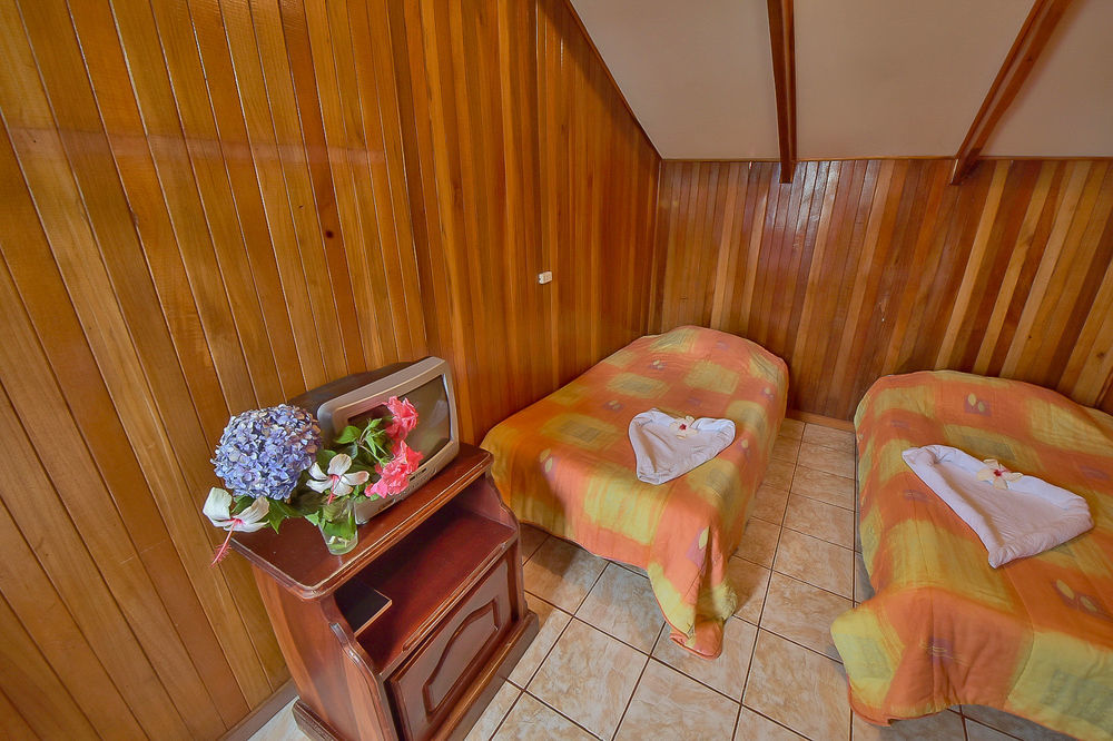 Cabinas Monteverde Paraiso المظهر الخارجي الصورة